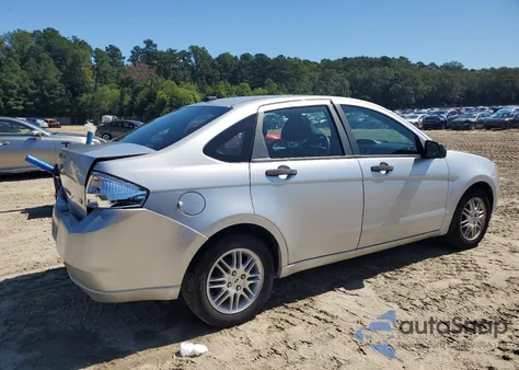 2010 Ford Focus Se z USA, uszkodzony, nr VIN 1FAHP3FN4AW129852